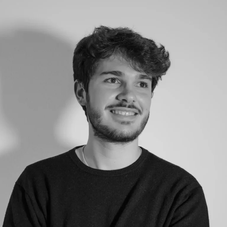 Ritratto in bianco e nero di Nicolò Schiavone